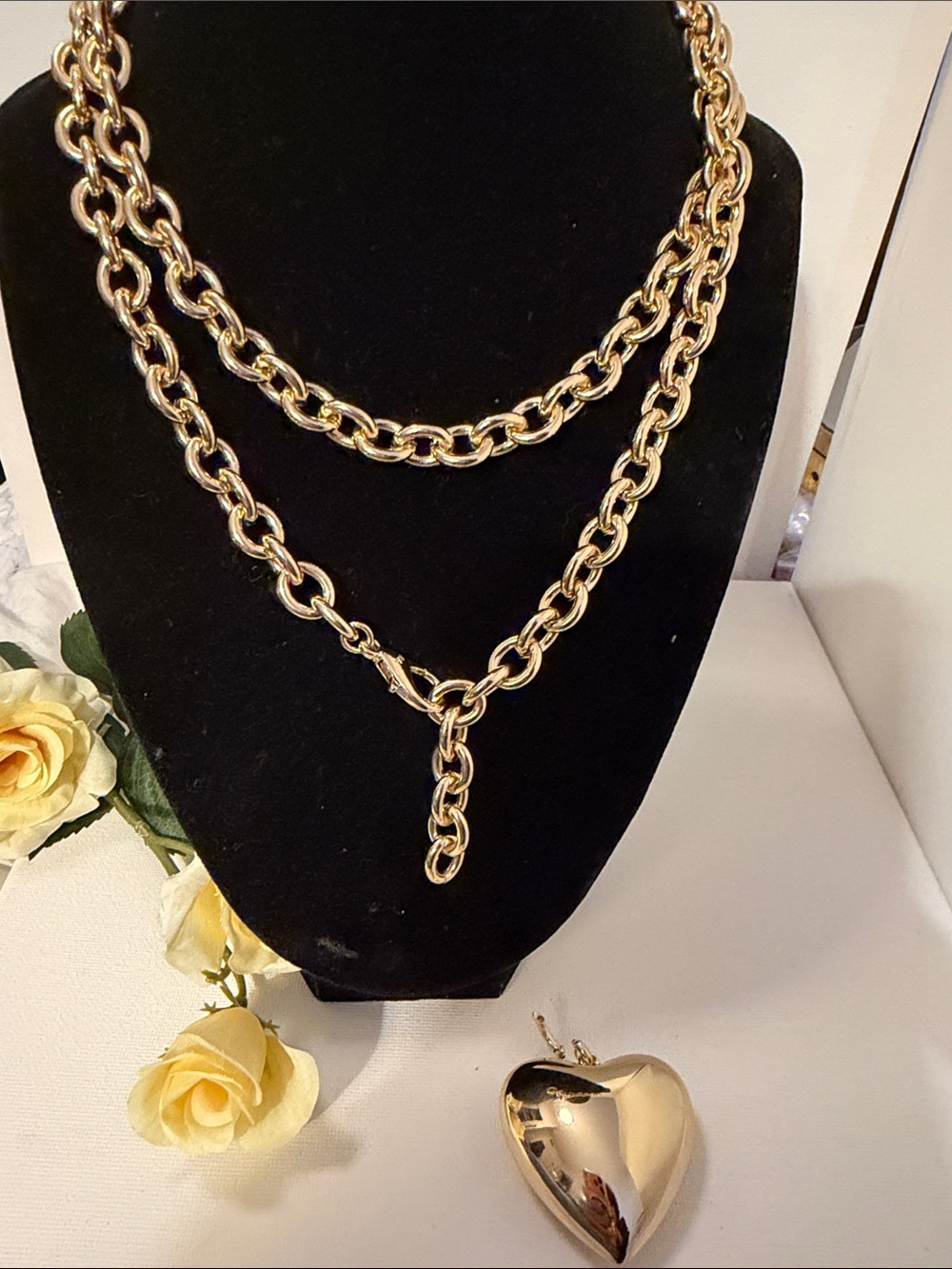 Roxanne Assoulin Authentic The Puffy Heart Necklace in Gold. NEW - Picture 14 of 16